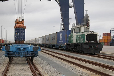 El puerto de Barcelona licita la ordenacin y el control del trfico ferroviario